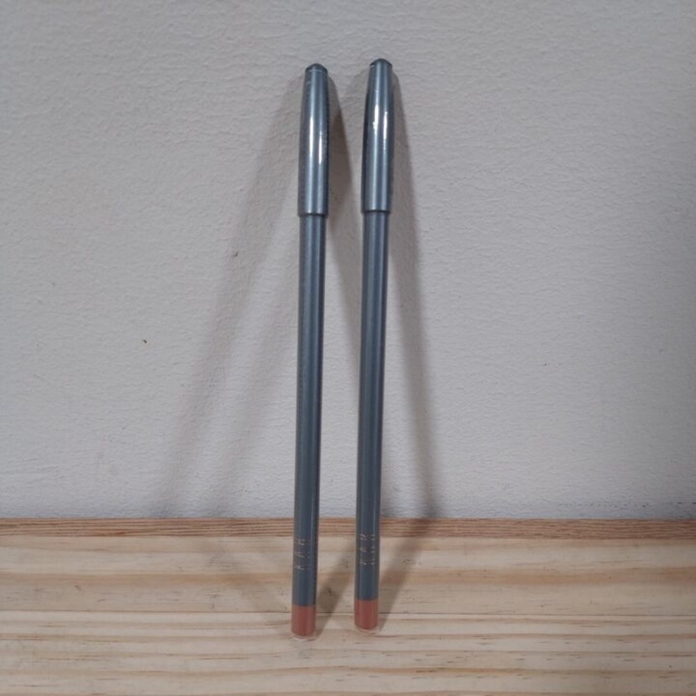 $3 KAB Cosmetics Lip Liner Pencil - Pina Colada , Full Size x2